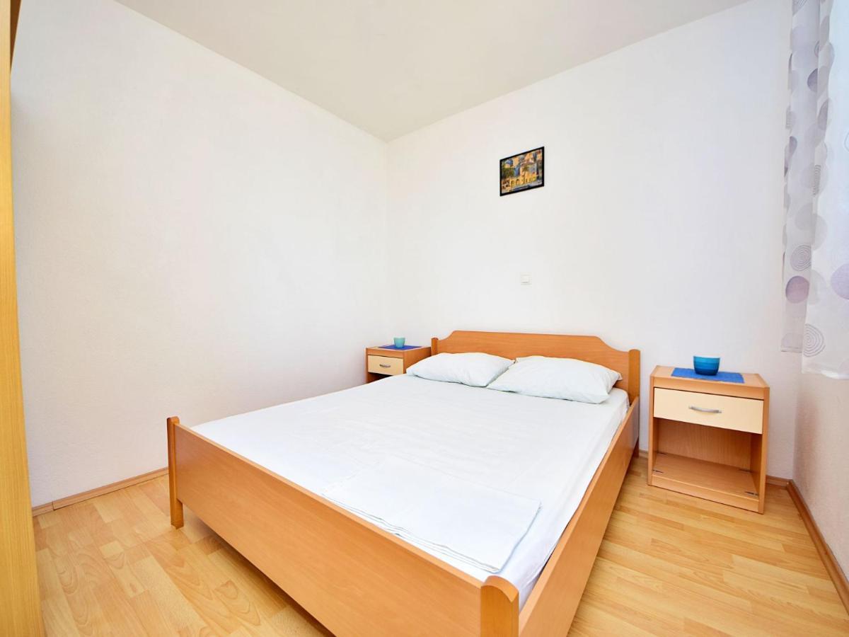 Holiday Home Tina - Hvr501 By Interhome Gdinj Ngoại thất bức ảnh