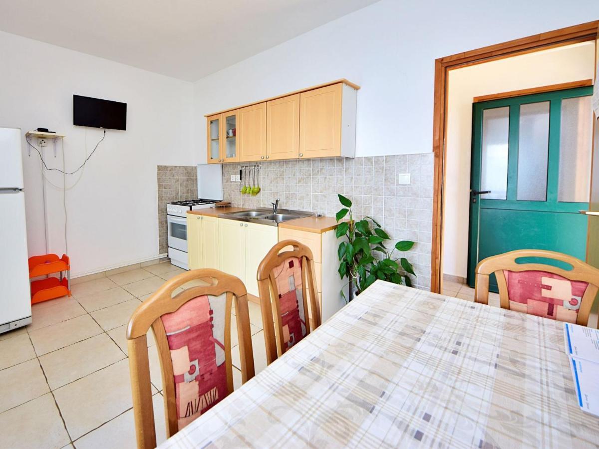 Holiday Home Tina - Hvr501 By Interhome Gdinj Ngoại thất bức ảnh